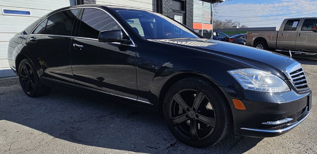 Used 2013 Mercedes-Benz S 550 4MATIC image 3