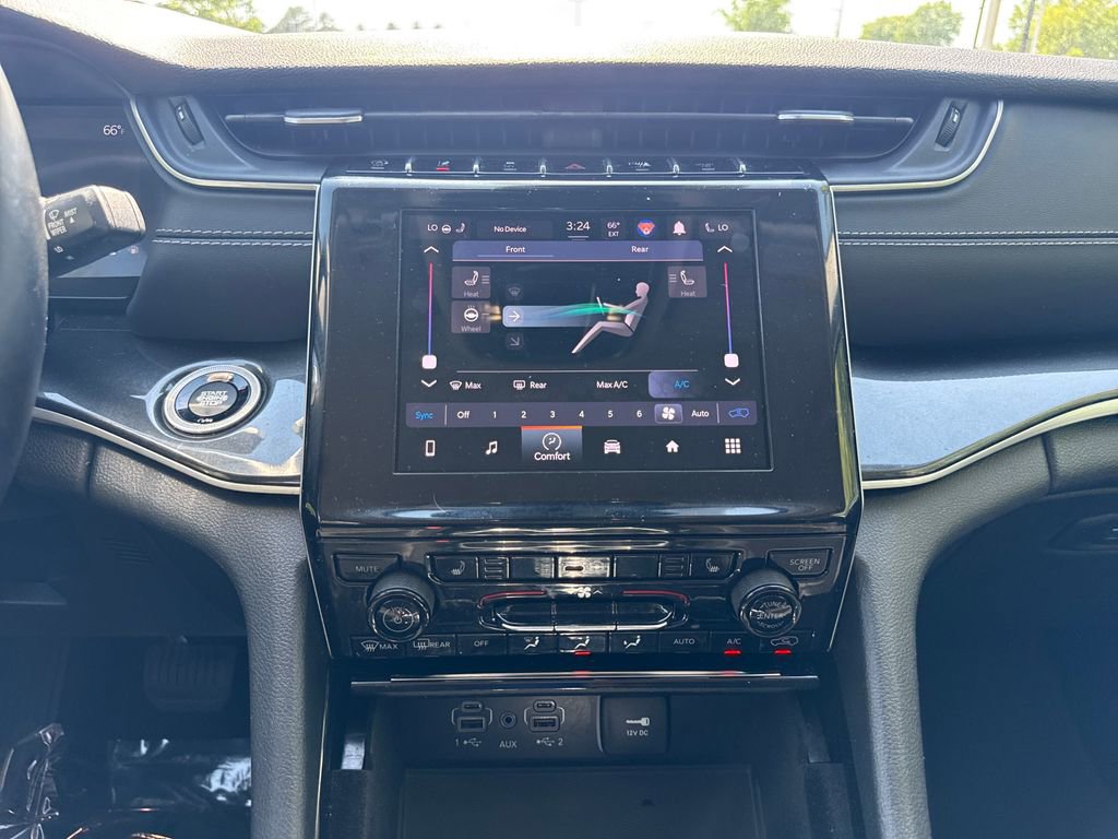 Used 2022 Jeep Grand Cherokee L Laredo w/ Luxury Tech Group I RWD image 19