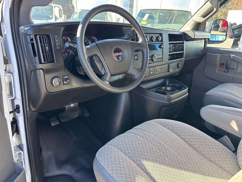 Used 2019 GMC Savana 2500 w/ Enhanced Convenience Package image 11