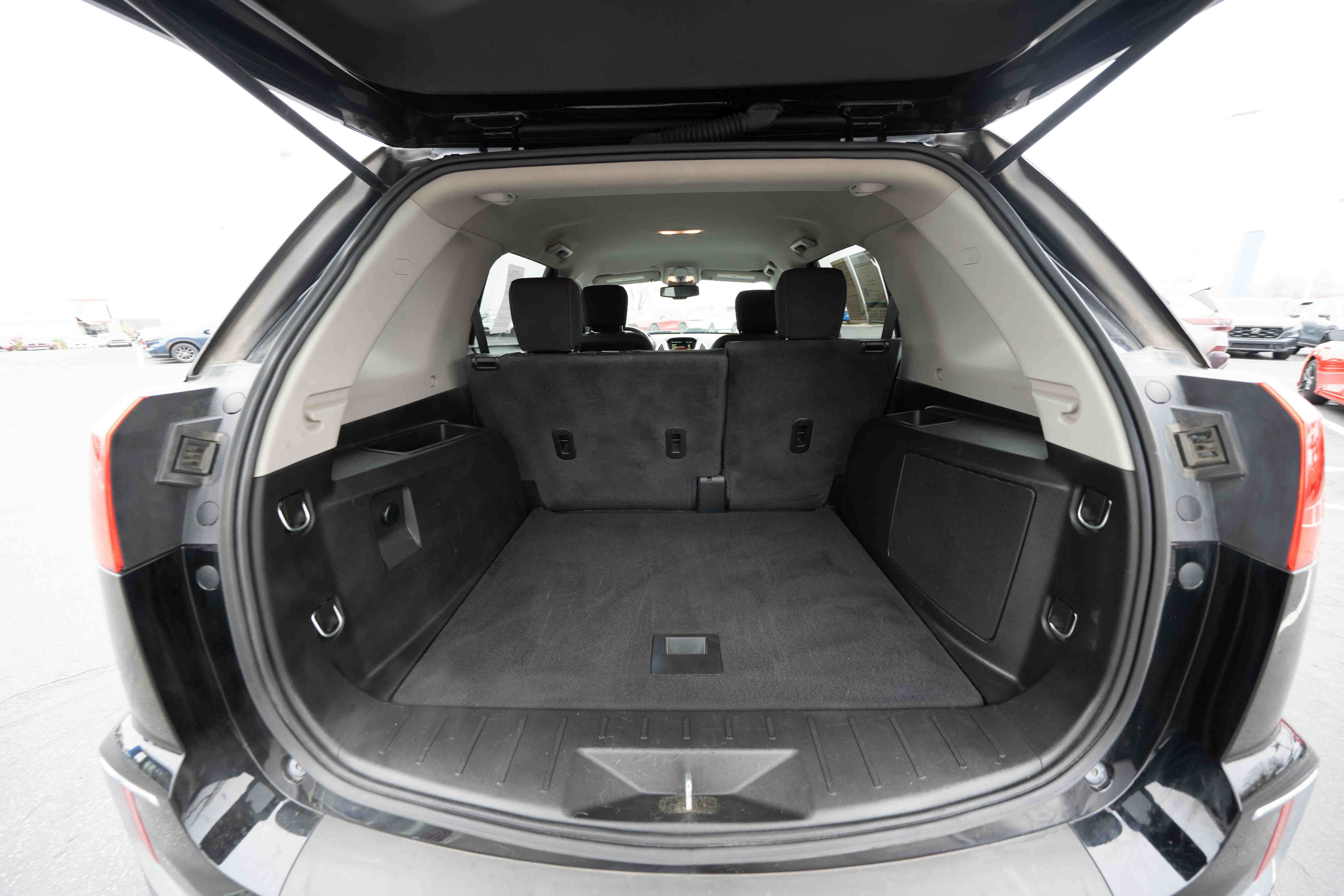 Used 2017 GMC Terrain SLE w/ Convenience Package image 28