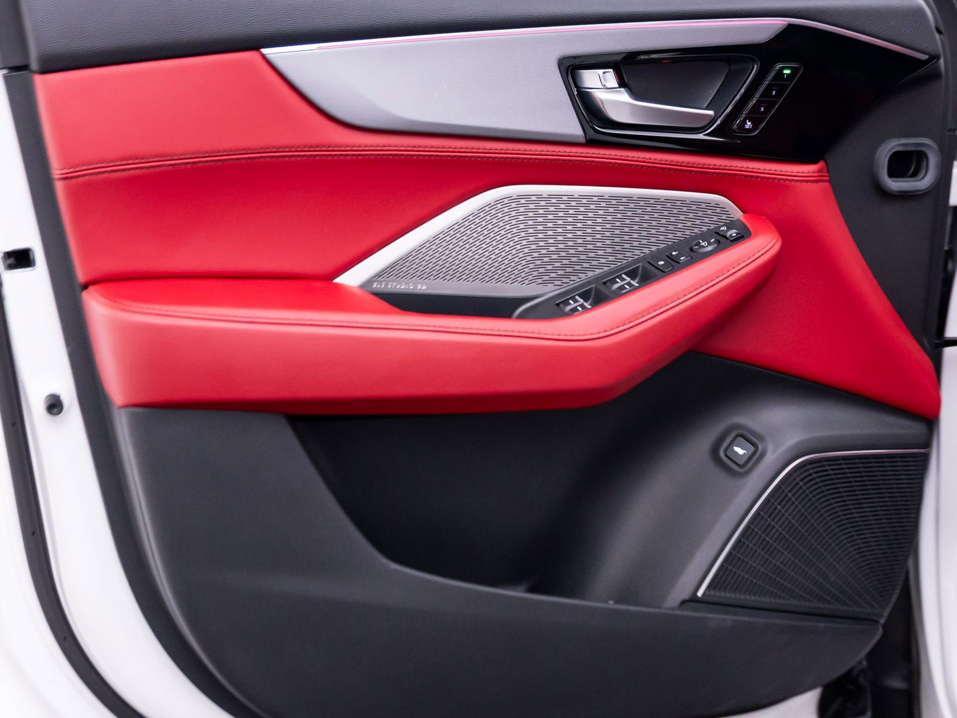 Used 2024 Acura MDX A-Spec image 13