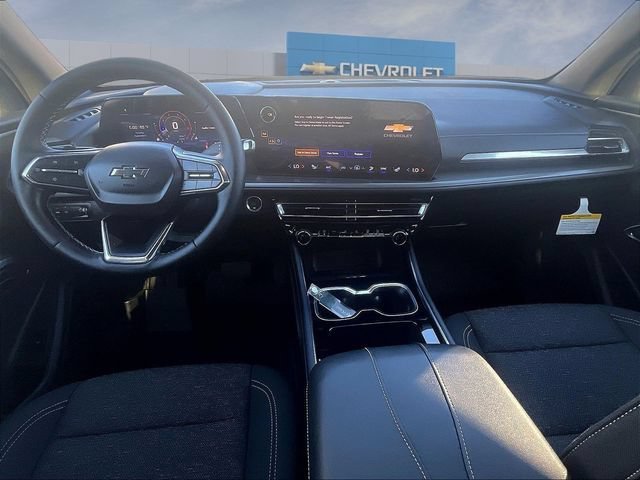 New 2027 Chevrolet Traverse LT w/ Midnight/Sport Edition FWD image 5