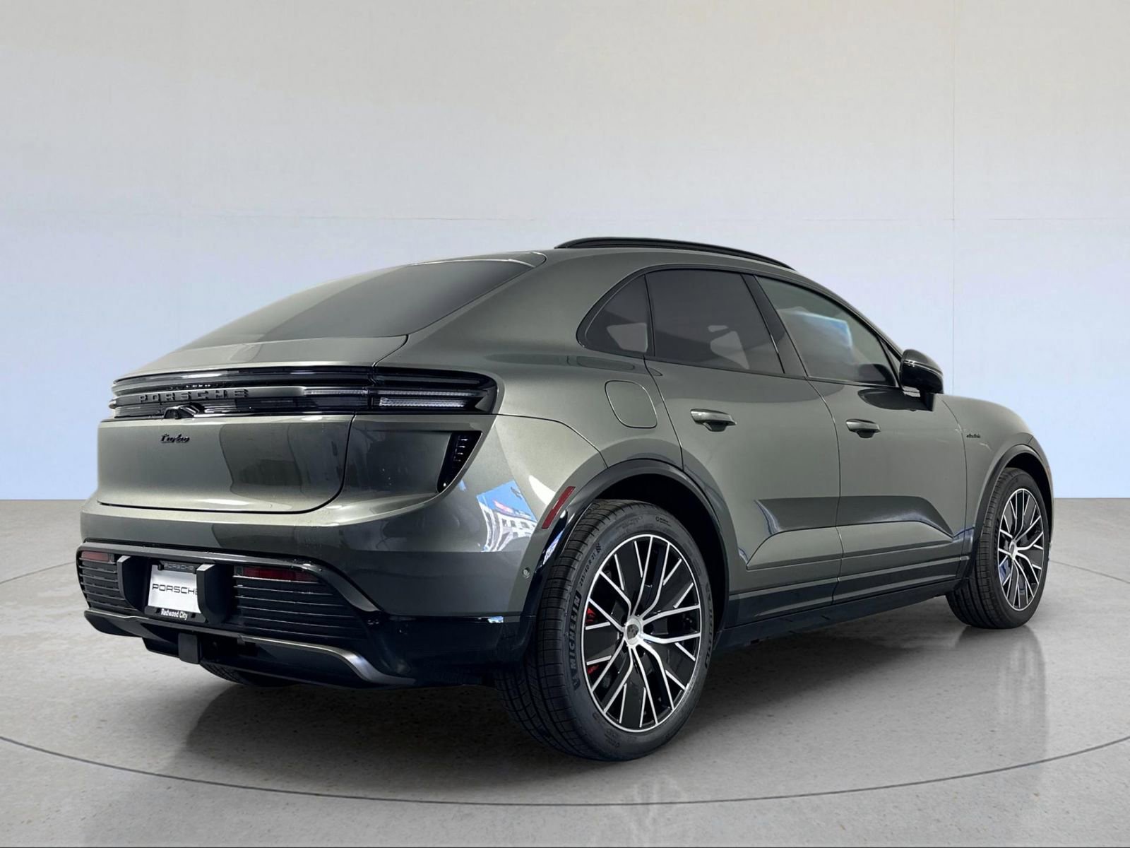 New 2025 Porsche Macan Turbo Electric image 8