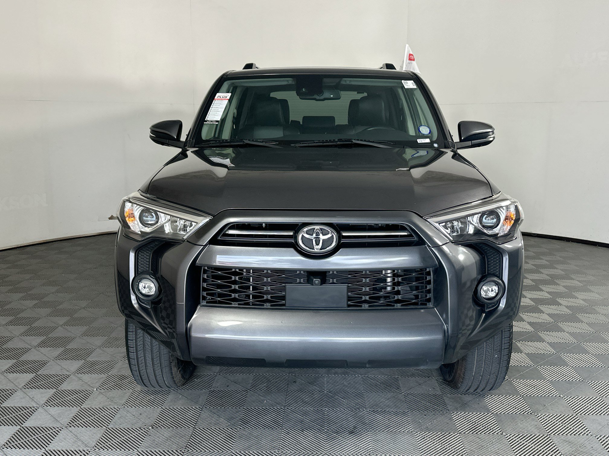 Used 2023 Toyota 4Runner SR5 Premium w/ Moonroof Package RWD image 8
