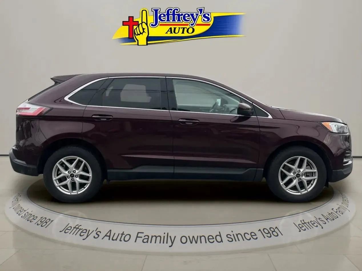 Used 2023 Ford Edge SEL image 6