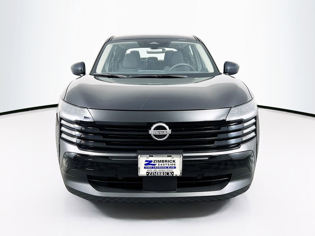 Used 2025 Nissan Kicks S image 2