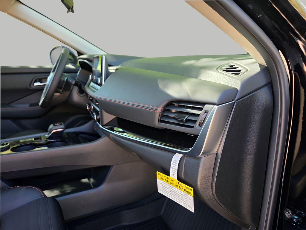 New 2026 Nissan Rogue SV AWD/4WD image 15