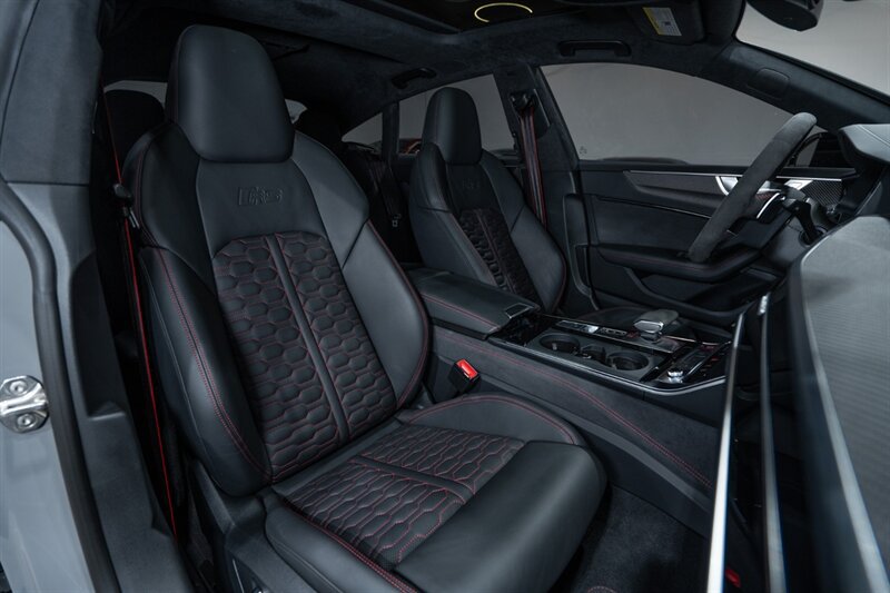 Used 2023 Audi RS 7 Sportback AWD/4WD image 37