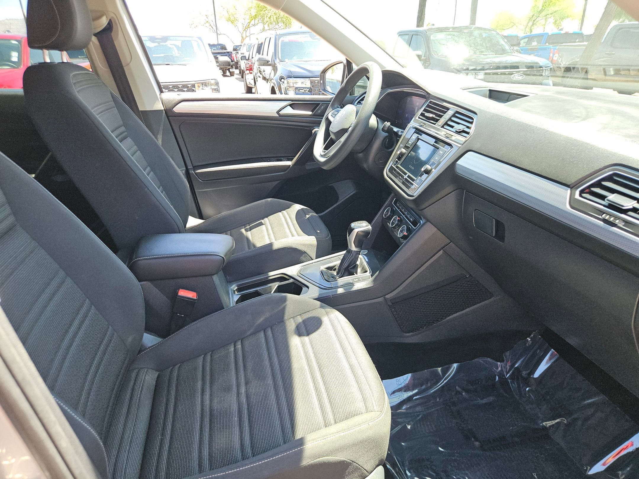 Used 2022 Volkswagen Tiguan S FWD image 25