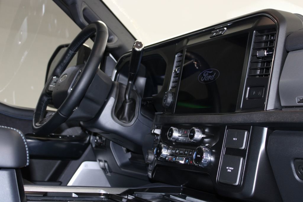 Used 2025 Ford F250 Platinum image 35