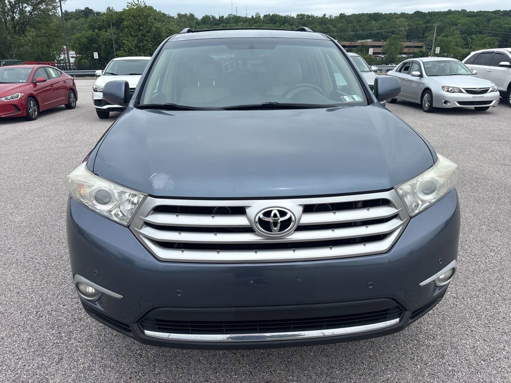 Used 2011 Toyota Highlander SE w/ Tow Pkg AWD/4WD image 10