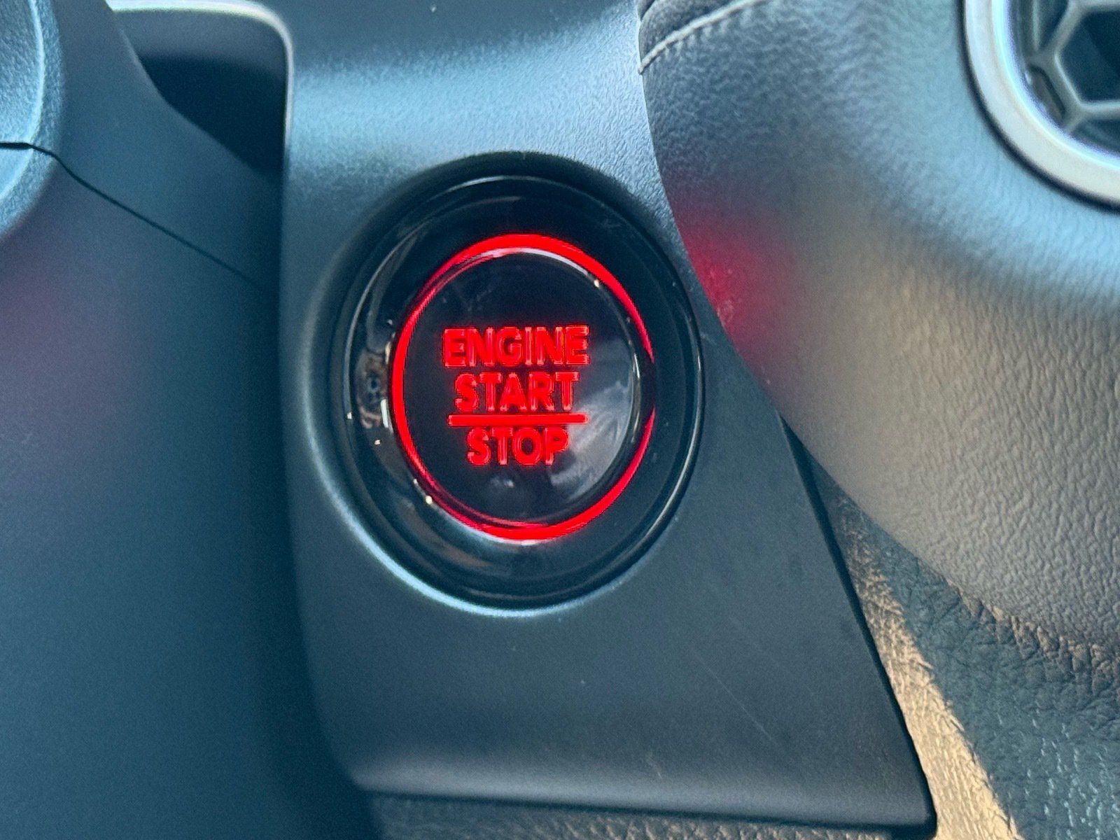 Certified 2026 Honda HR-V EX-L image 26