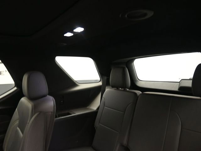 Used 2023 Chevrolet Traverse LT w/ LT Premium Package image 21