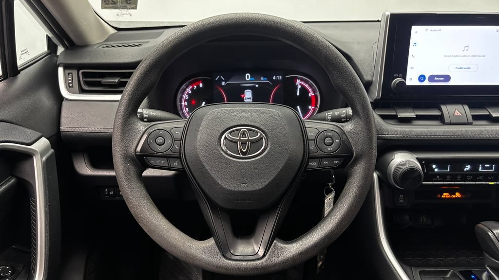 Used 2024 Toyota RAV4 LE AWD/4WD image 27