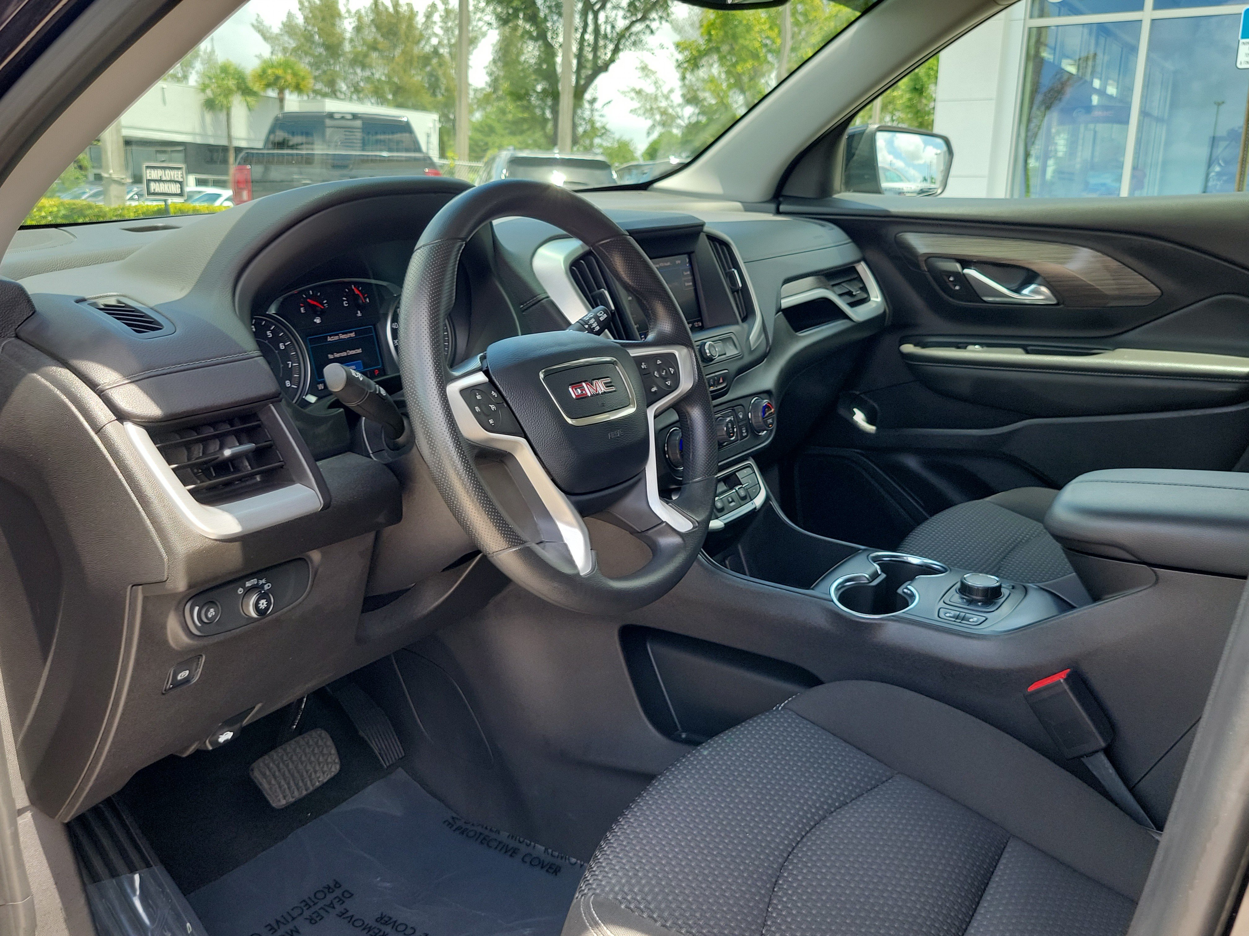 Used 2023 GMC Terrain SLE w/ Driver Convenience Package FWD image 10