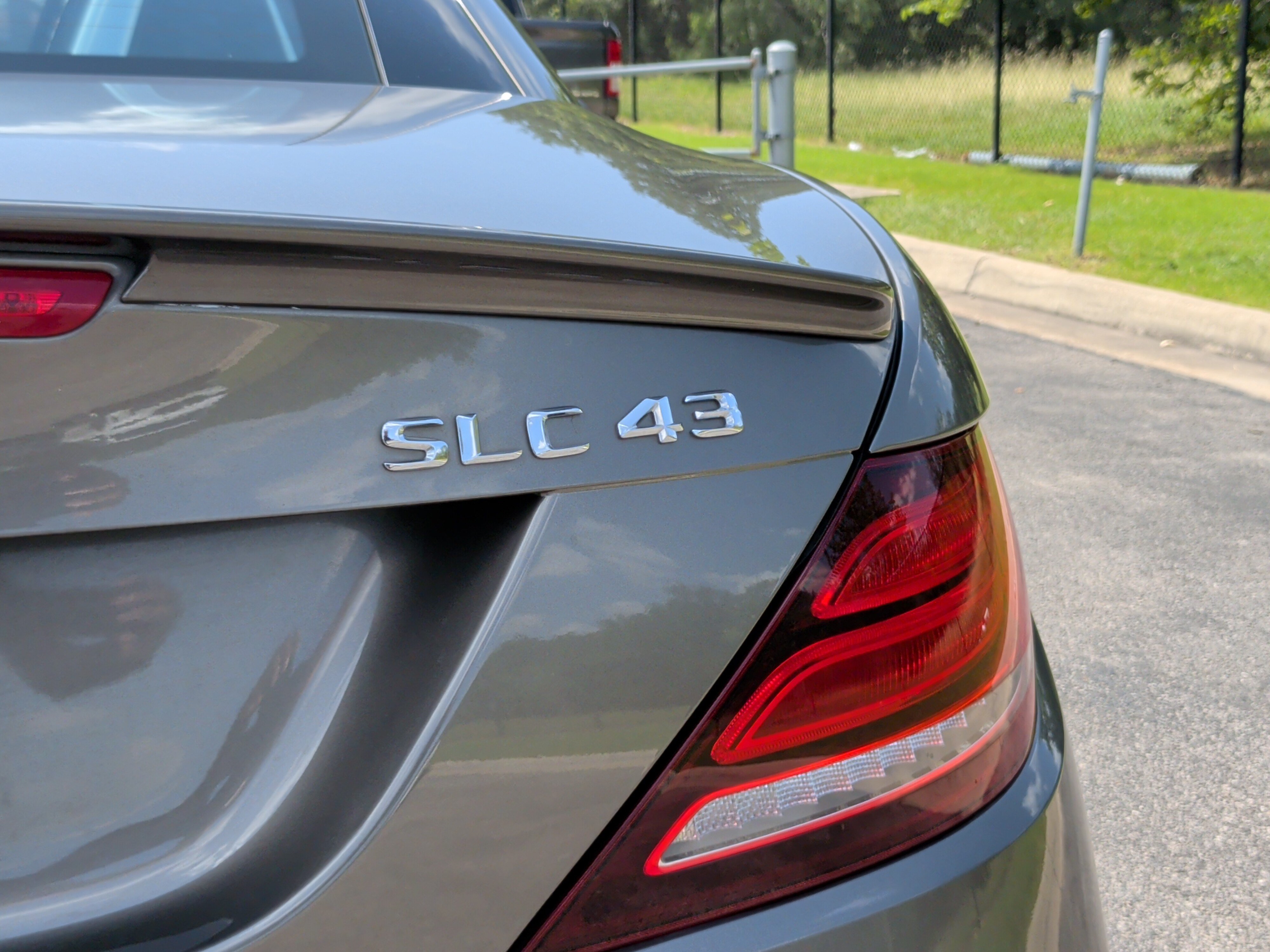 Used 2017 Mercedes-Benz SLC 43 AMG image 11