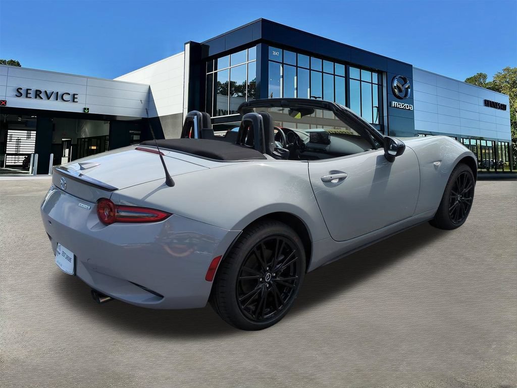 New 2026 MAZDA MX-5 Miata Club w/ Interior Package RWD image 4