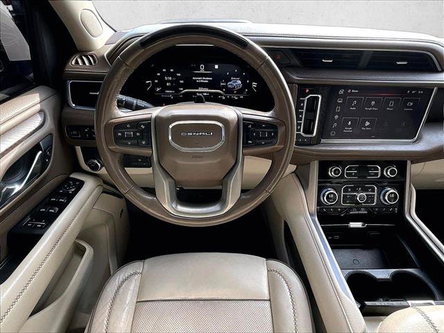 Used 2023 GMC Yukon Denali w/ Advanced Technology Package RWD image 7