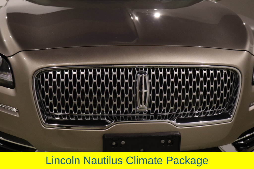 Used 2019 Lincoln Nautilus Select FWD image 16