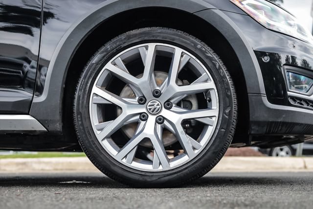 Used 2019 Volkswagen Golf Alltrack SE AWD/4WD image 16