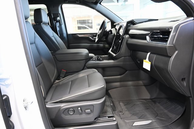New 2026 GMC Yukon XL Elevation image 10