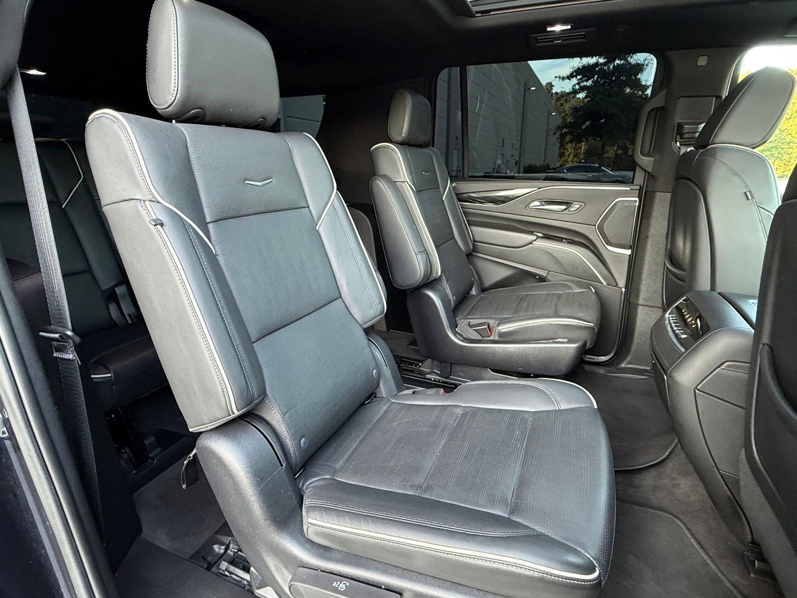 Used 2023 Cadillac Escalade ESV Sport image 46