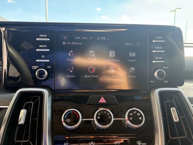 Used 2023 Kia Sorento LX image 16