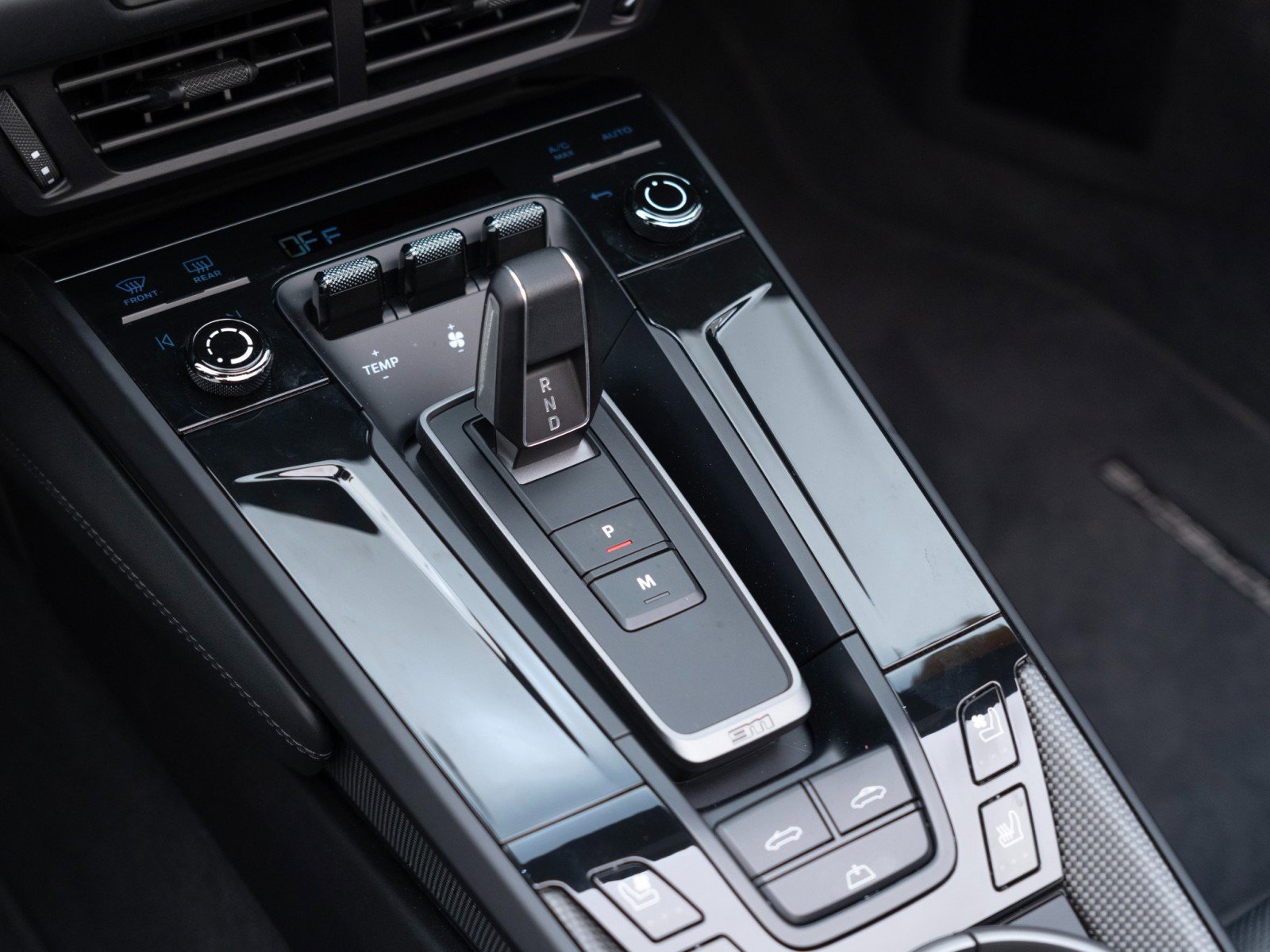 Certified 2025 Porsche 911 Carrera 4 GTS image 27