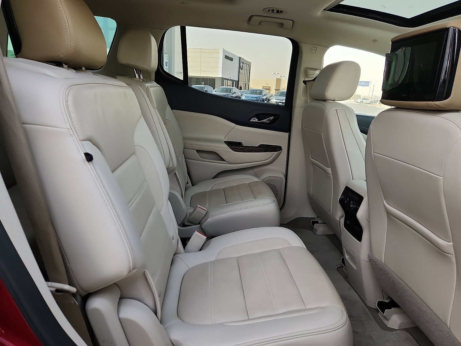 Used 2020 GMC Acadia Denali w/ Denali Ultimate Package image 14