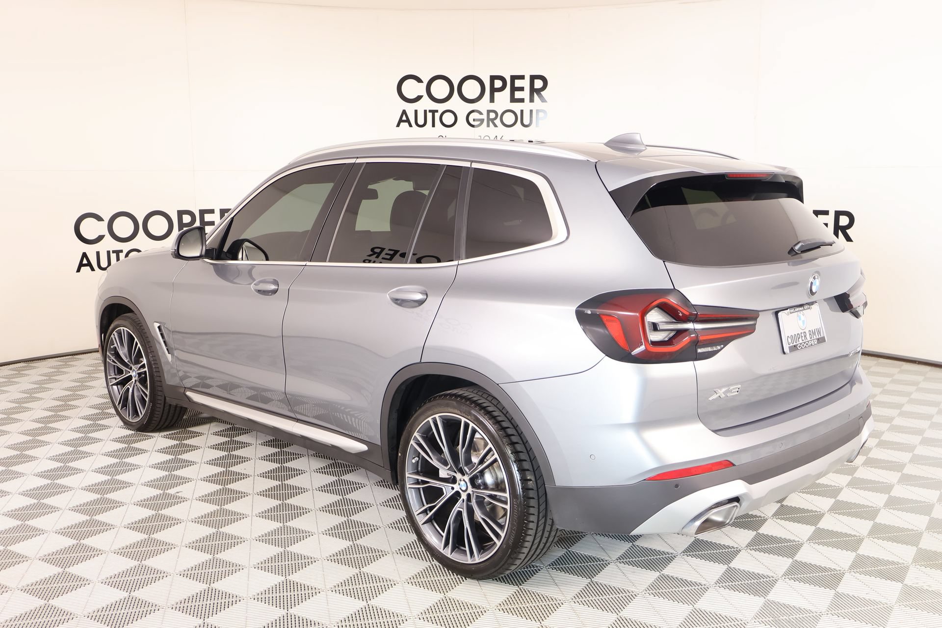 Used 2024 BMW X3 xDrive30i w/ Premium Package AWD/4WD image 24