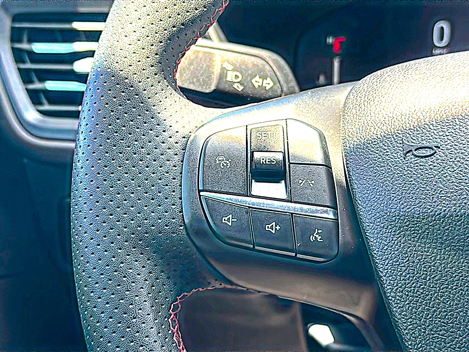 Used 2023 Ford Escape ST-Line w/ Tech Pack #1 FWD image 29