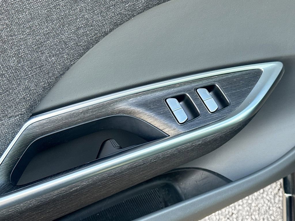 Used 2024 Lucid Air Touring image 19