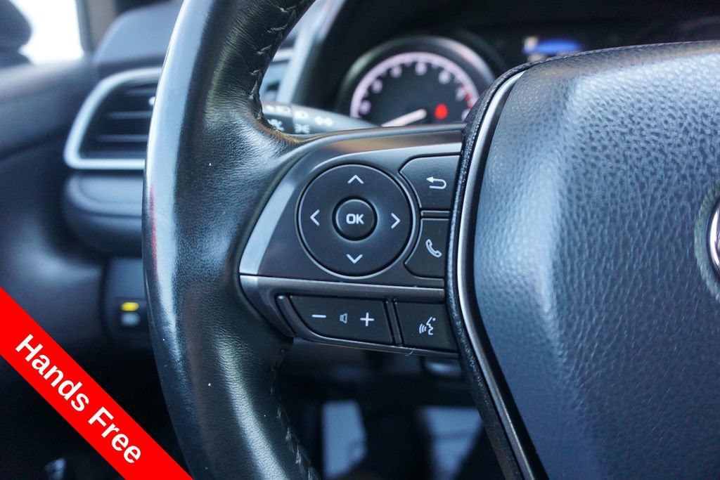 Used 2024 Toyota Camry SE FWD image 4