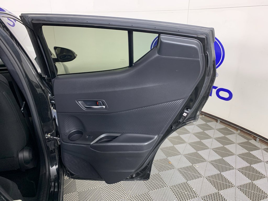 Used 2022 Toyota C-HR Nightshade image 36