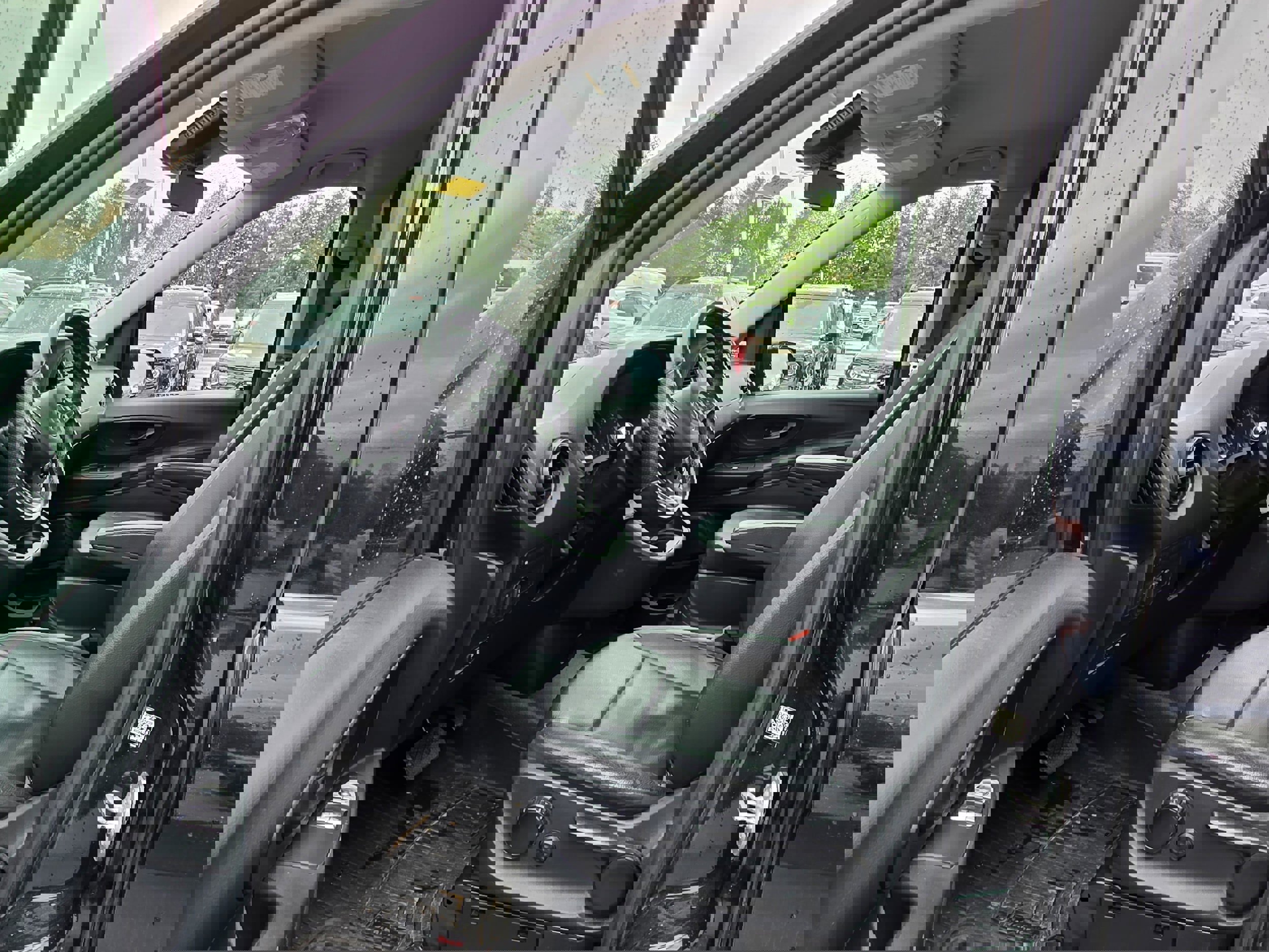 Used 2020 Mercedes-Benz Metris Passenger image 18