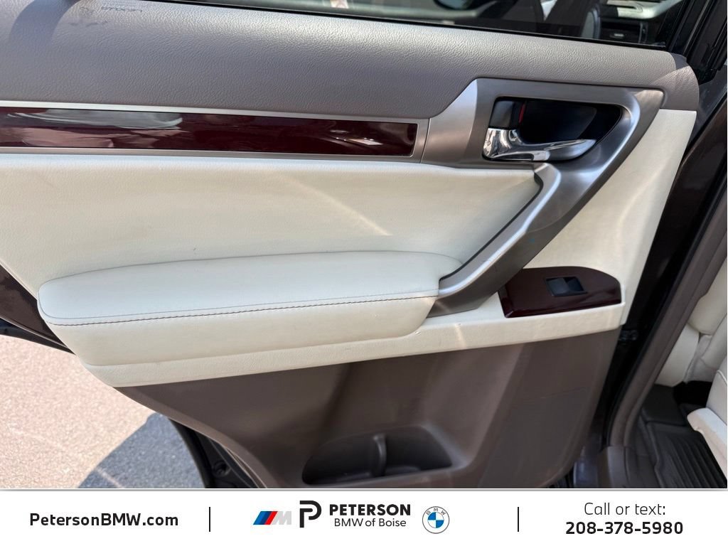 Used 2017 Lexus GX 460 Premium AWD/4WD image 19
