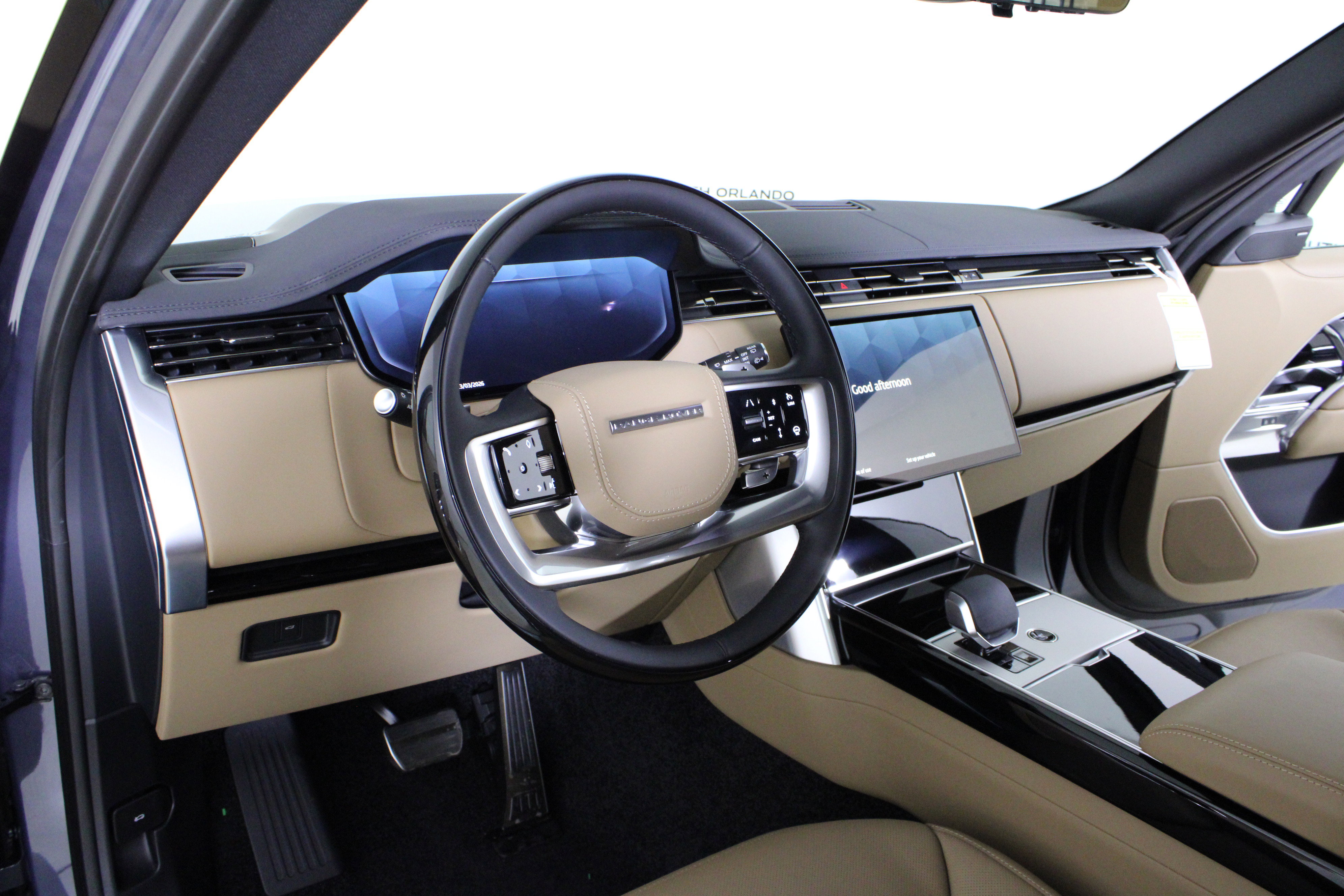 New 2026 Land Rover Range Rover Long Wheelbase SE image 16