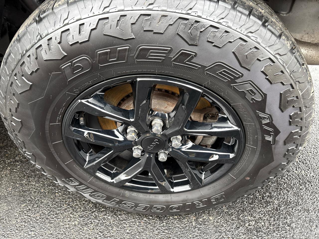 Used 2021 Jeep Gladiator Sport image 14