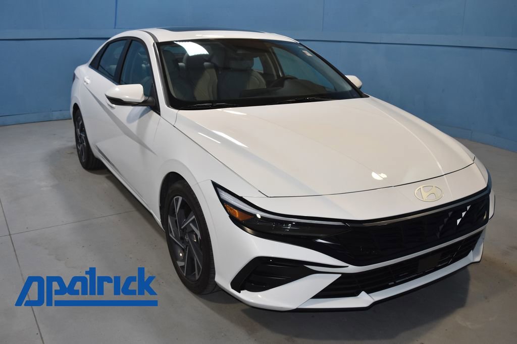 Used 2025 Hyundai Elantra Limited