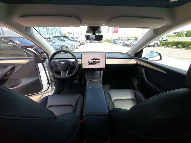 Used 2023 Tesla Model Y Long Range image 24