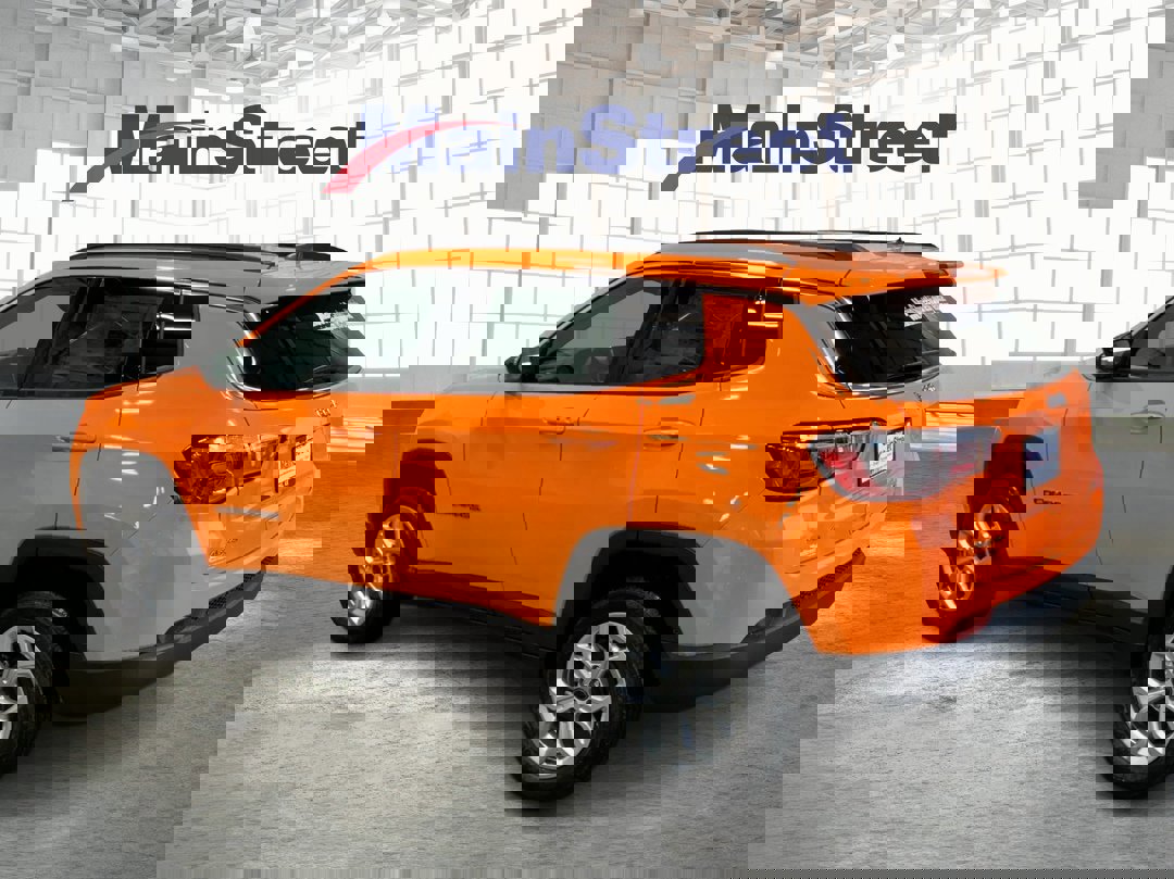 New 2026 Jeep Compass Latitude image 3