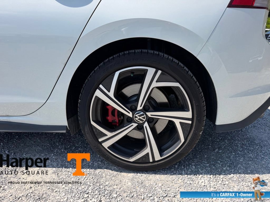 Used 2025 Volkswagen GTI SE FWD image 20