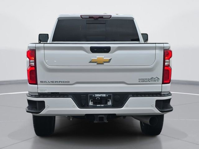 Used 2024 Chevrolet Silverado 2500 High Country w/ High Country Premium Package image 4