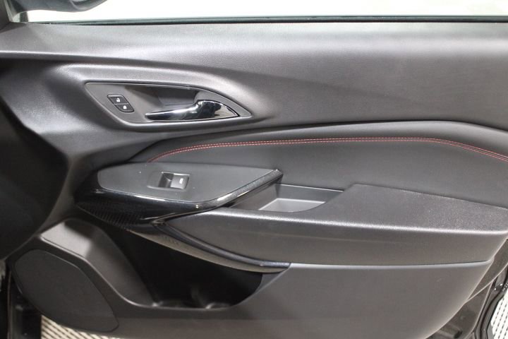 New 2026 Chevrolet Trax RS w/ Sunroof Package FWD image 23