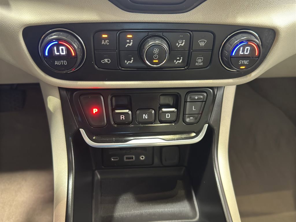 Certified 2020 GMC Terrain Denali w/ Denali Premium Package image 31