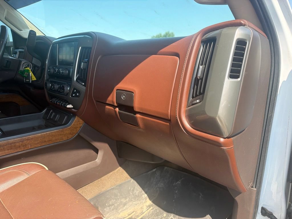 Used 2018 Chevrolet Silverado 2500 High Country w/ Duramax Plus Package AWD/4WD image 31