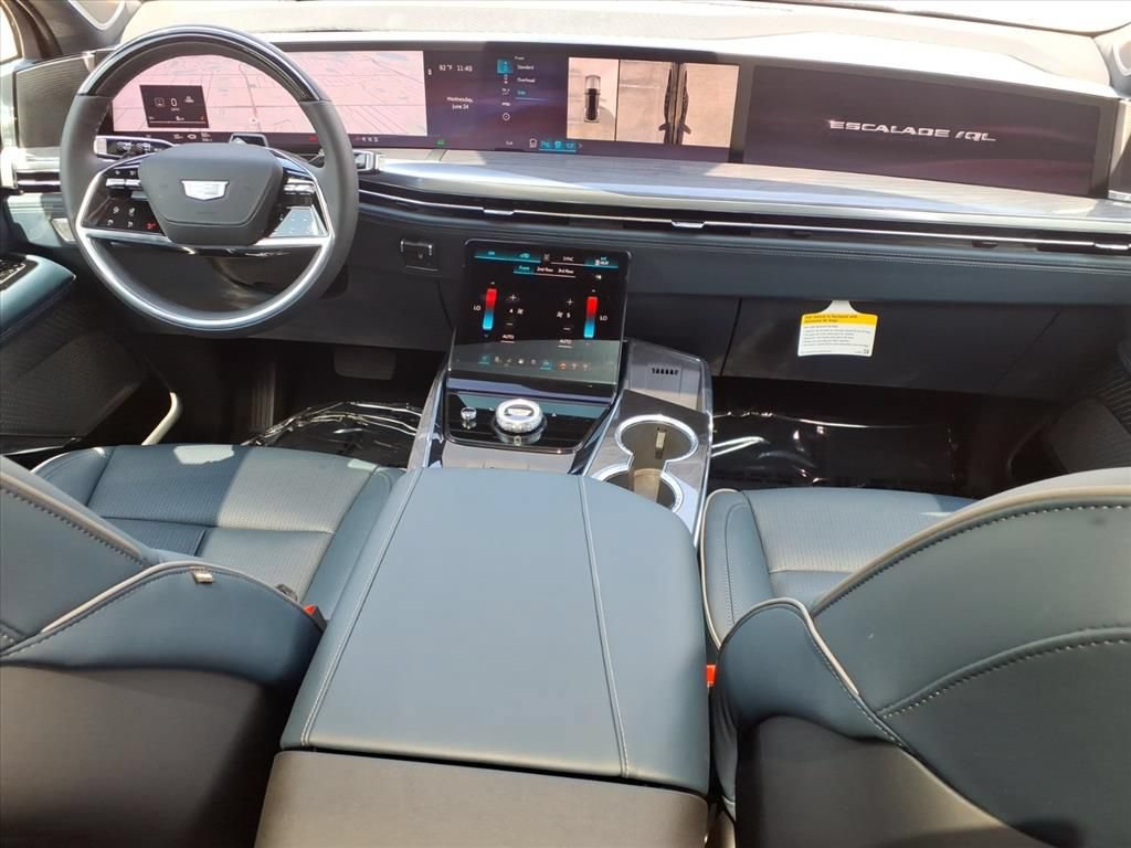 New 2026 Cadillac Escalade IQL Sport 2 w/ LPO, ONYX Package AWD/4WD image 18