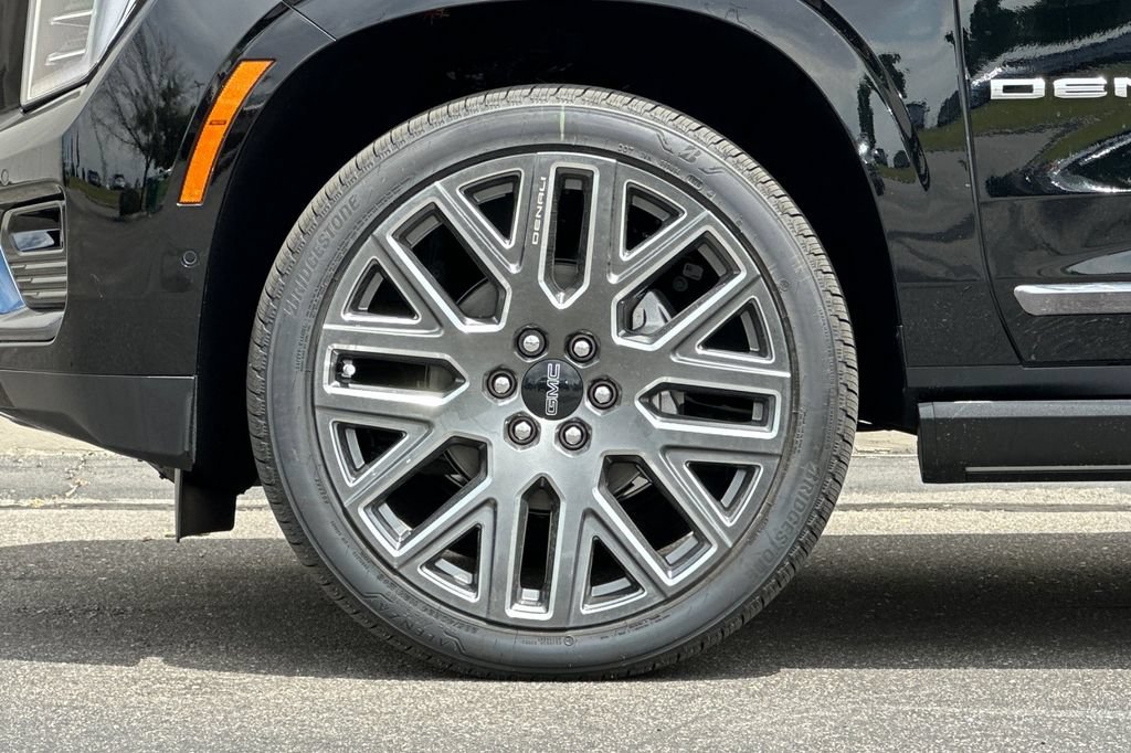 New 2026 GMC Yukon Denali Ultimate AWD/4WD image 29