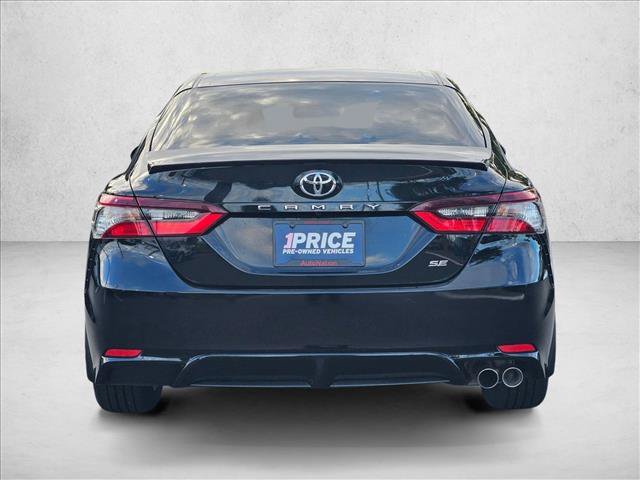 Used 2022 Toyota Camry SE FWD image 6