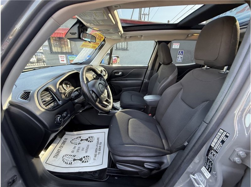 Used 2020 Jeep Renegade Altitude image 15